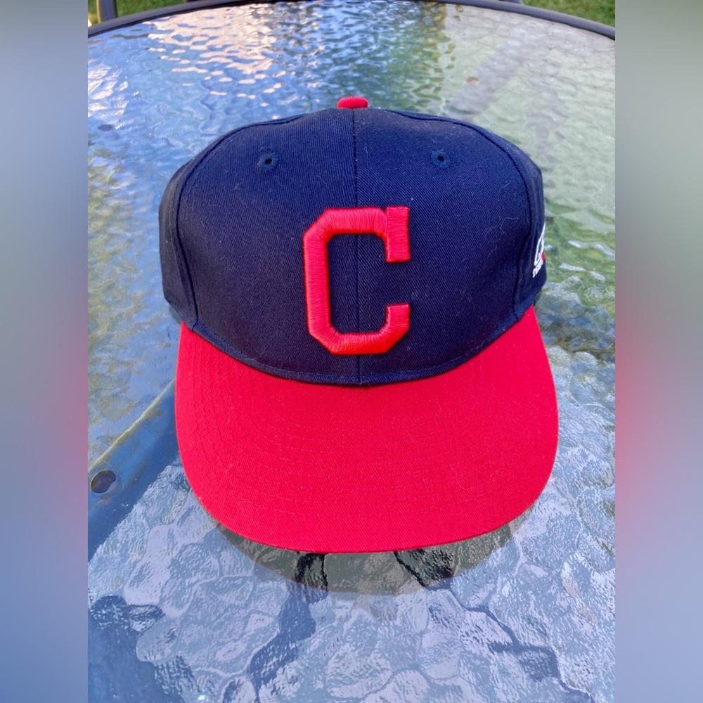 NWOT Youth Cleveland Guardians MLB SnapBack Hat Cap Embroidered C Adjustable